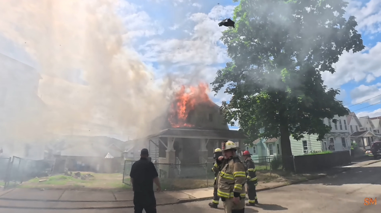 Pre-arrival video from Pennsylvania house fire